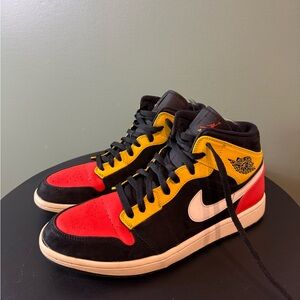 Nike Air Jordan 1 Shoes Mid SE Amarillo Mens 10 Basketball Sneakers